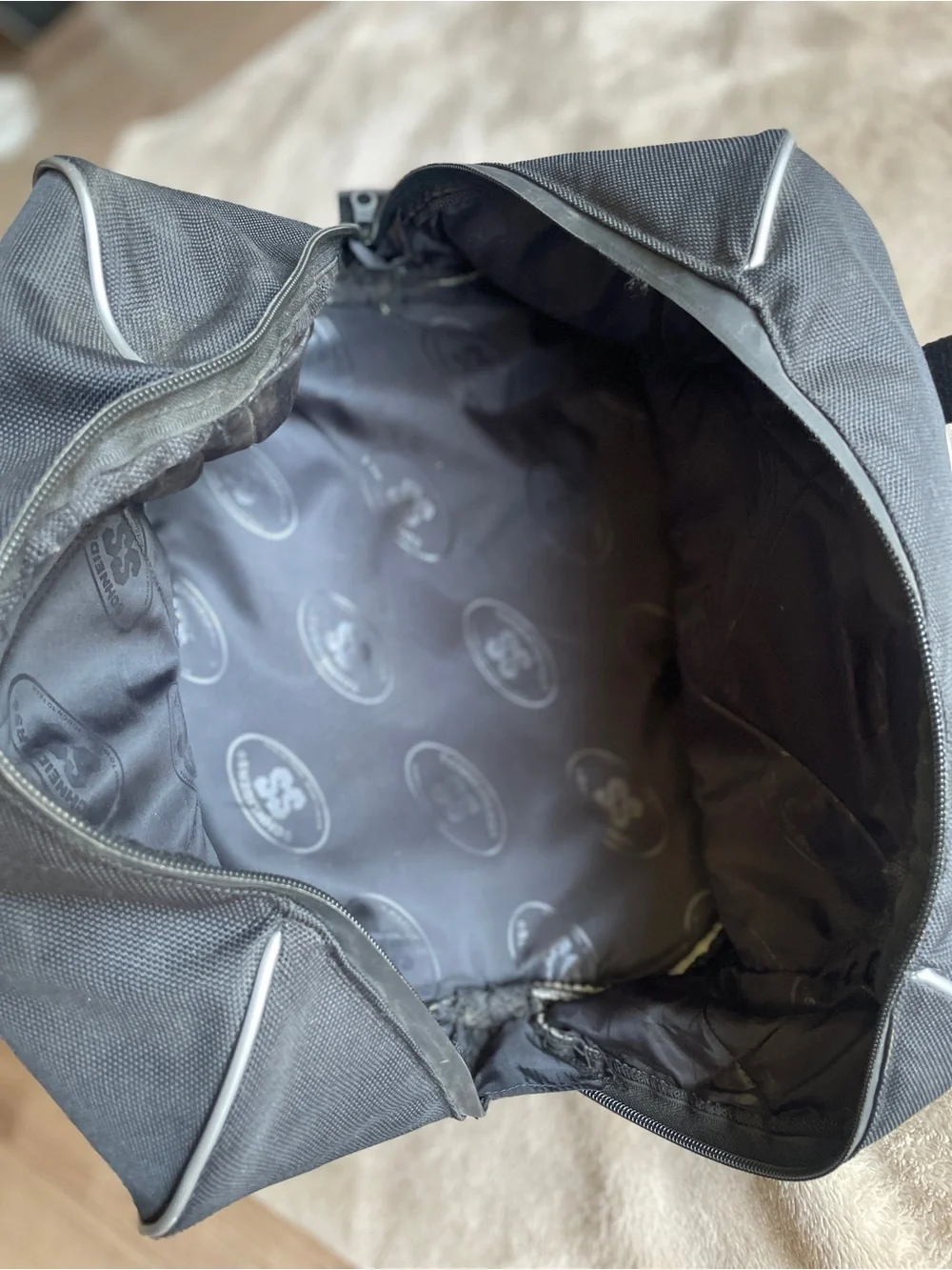Black equestrian carry bag